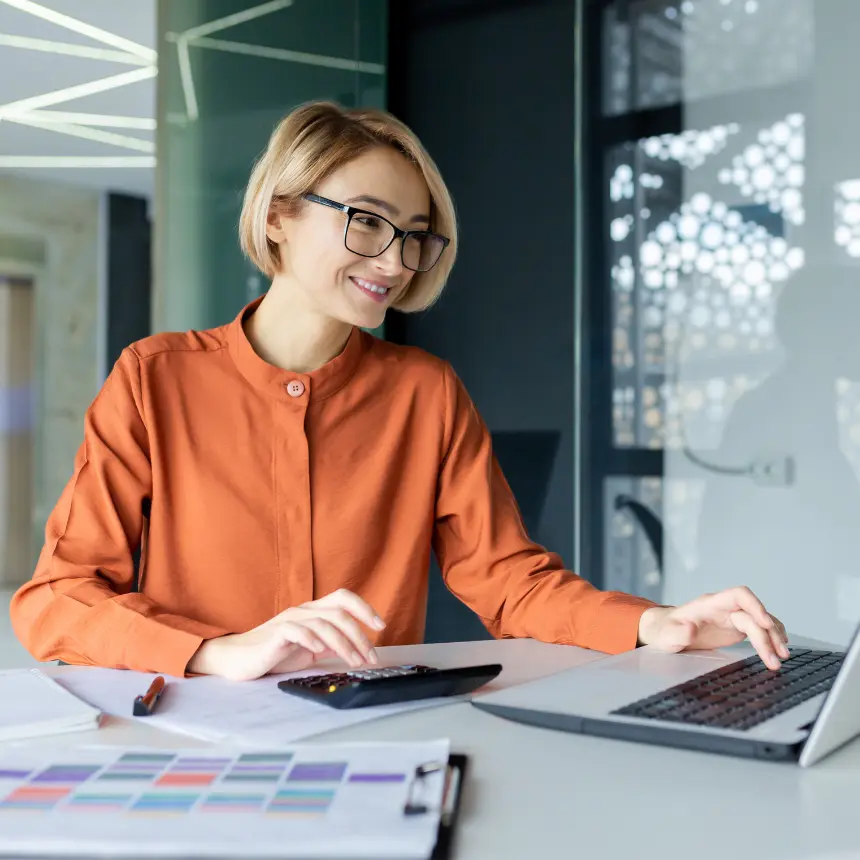 Individual attending an AIM closed cohort training session